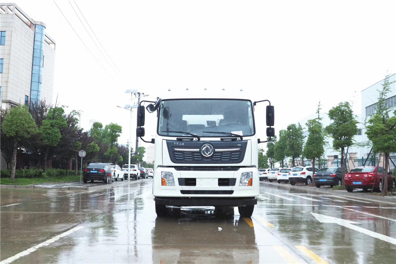 東風(fēng)天龍后八輪20噸噴霧車，國(guó)六綠化噴灑車