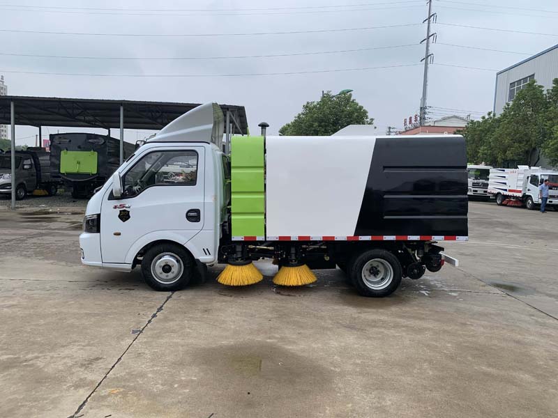 東風途逸0.5水1.5塵掃路車