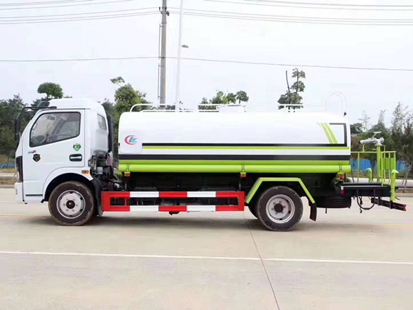 國六東風(fēng)大多利卡9.3方灑水車