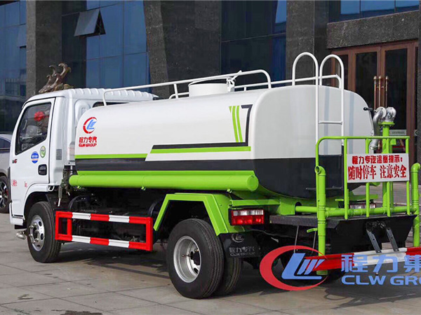 國六東風(fēng)小多利卡5方灑水車