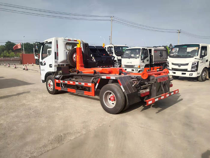國六6方東風多利卡藍牌勾臂垃圾車 建筑垃圾清運