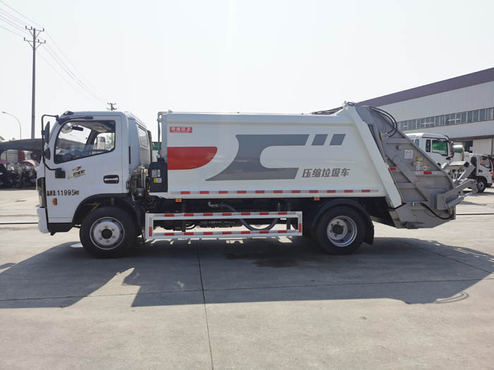 國六8方東風(fēng)D7壓縮垃圾車